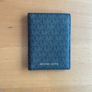 Michael Kors Passport Case / Wallet